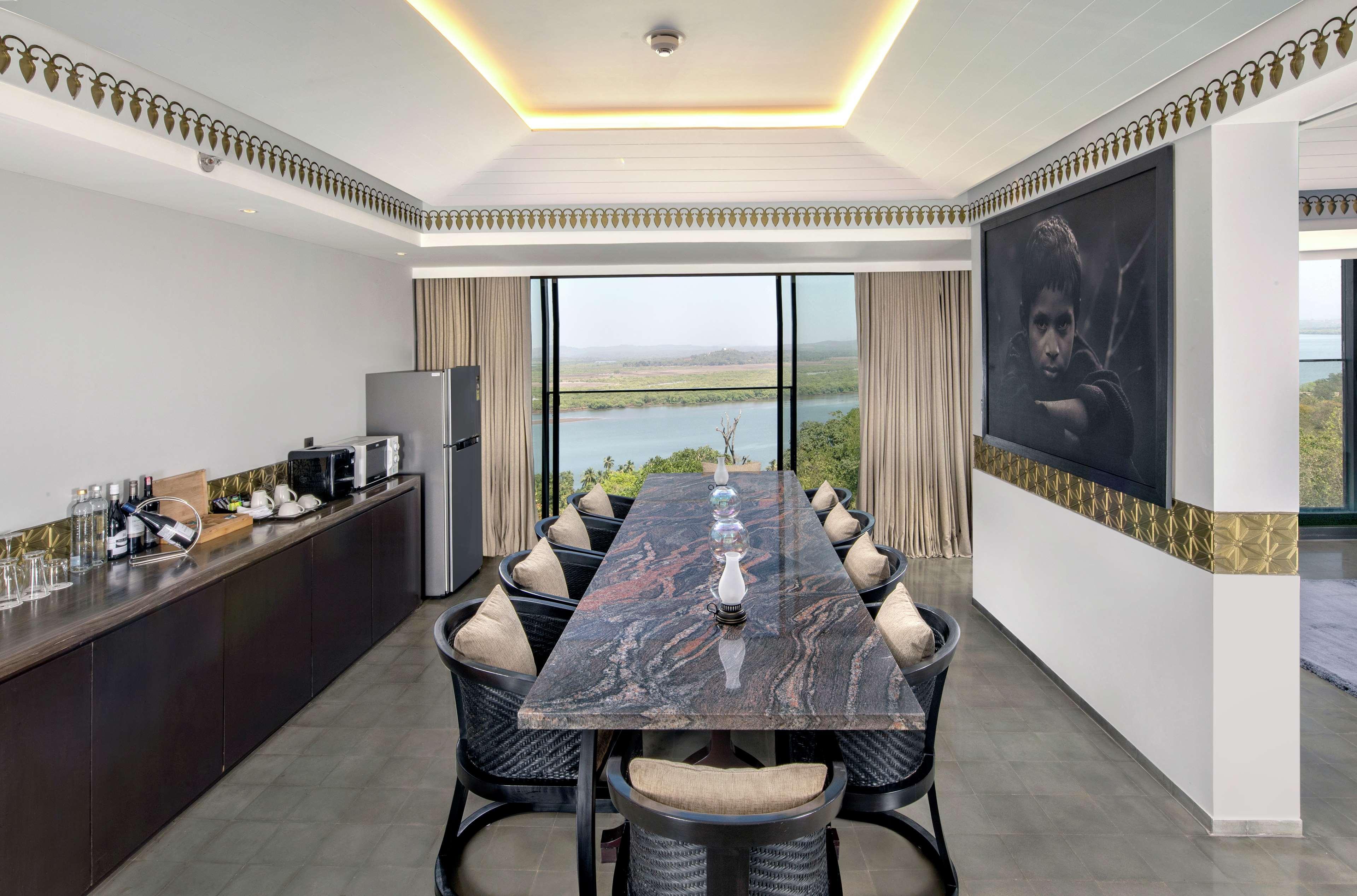 Doubletree By Hilton Goa - Panaji Hotel Kültér fotó