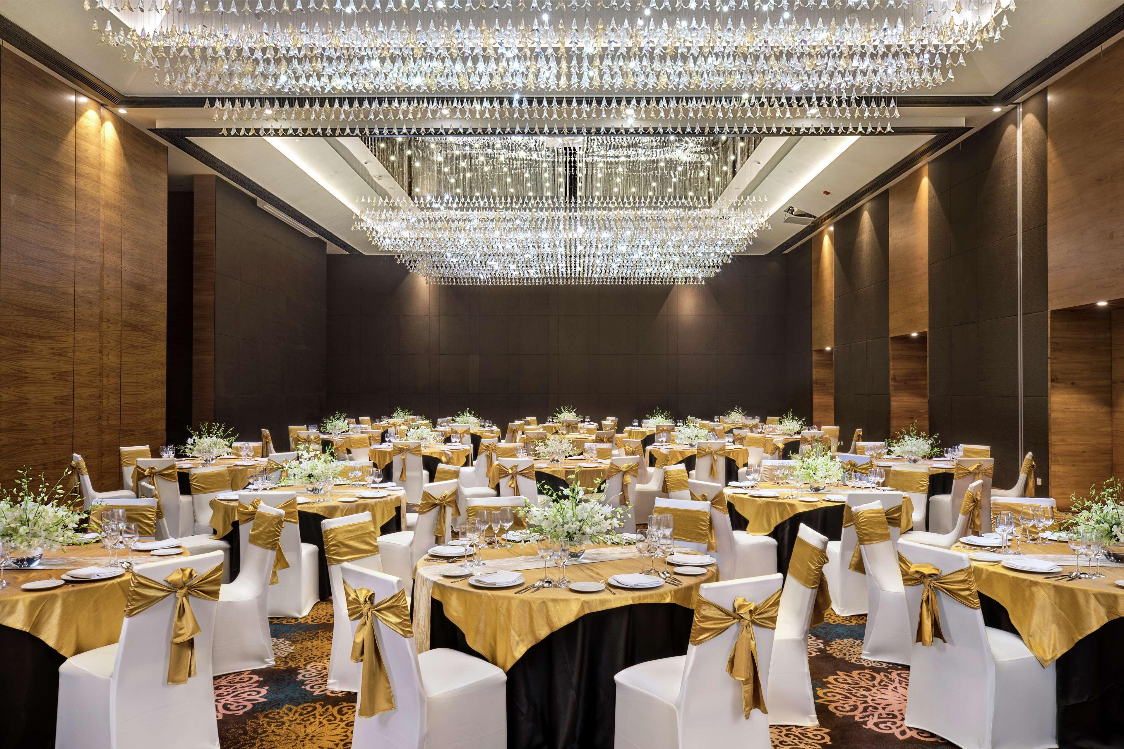 Doubletree By Hilton Goa - Panaji Hotel Kültér fotó