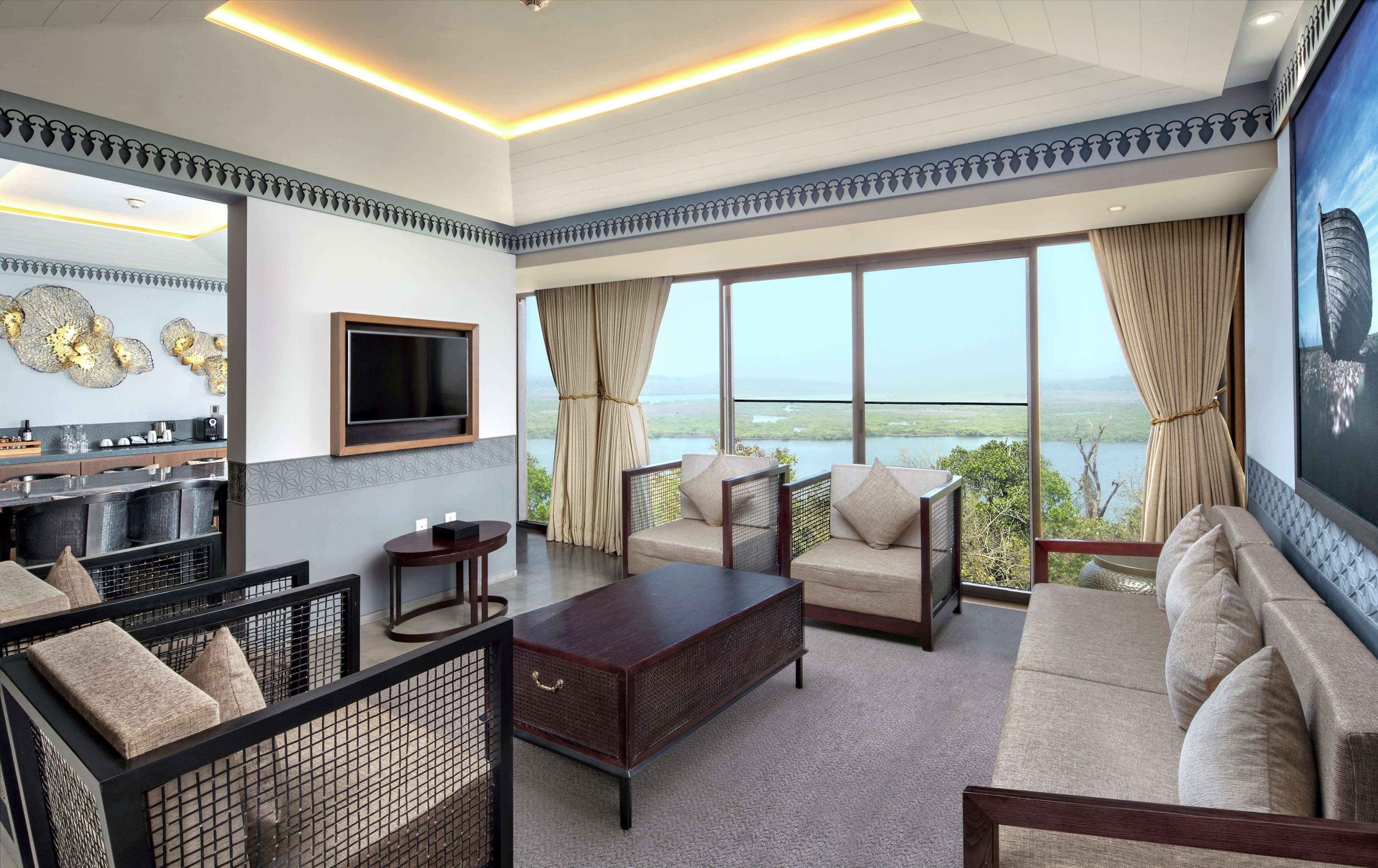 Doubletree By Hilton Goa - Panaji Hotel Kültér fotó