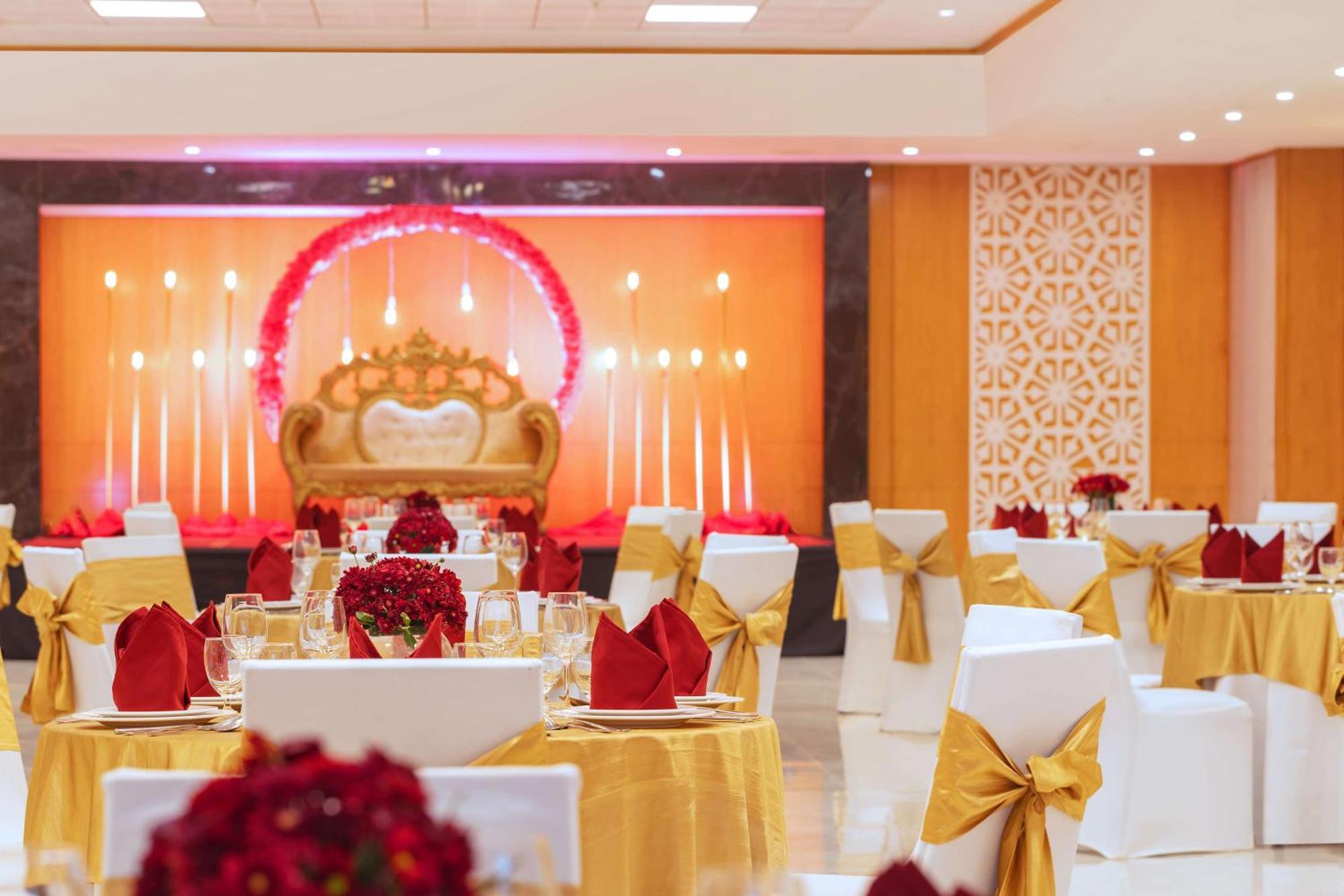 Doubletree By Hilton Goa - Panaji Hotel Kültér fotó