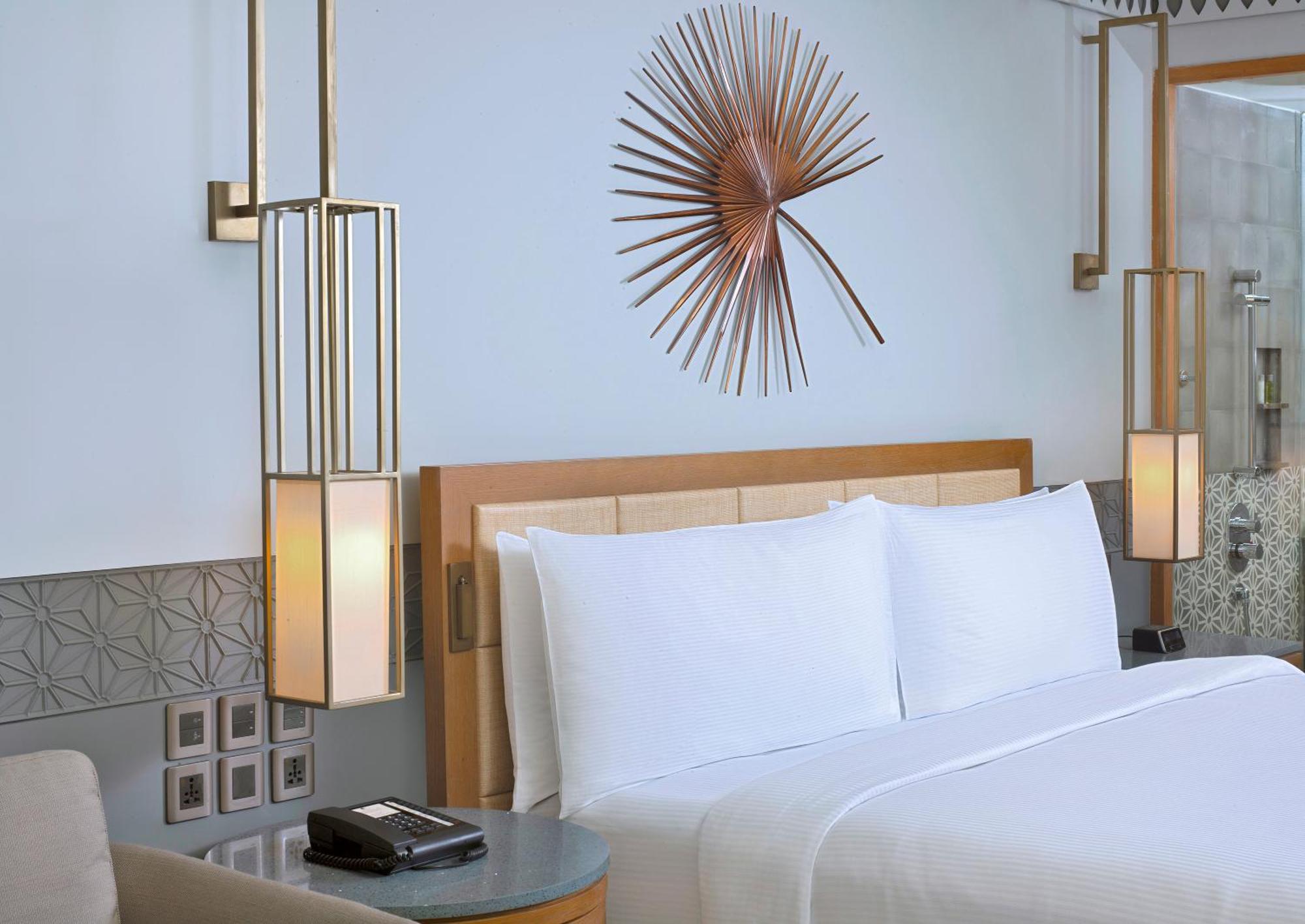 Doubletree By Hilton Goa - Panaji Hotel Kültér fotó